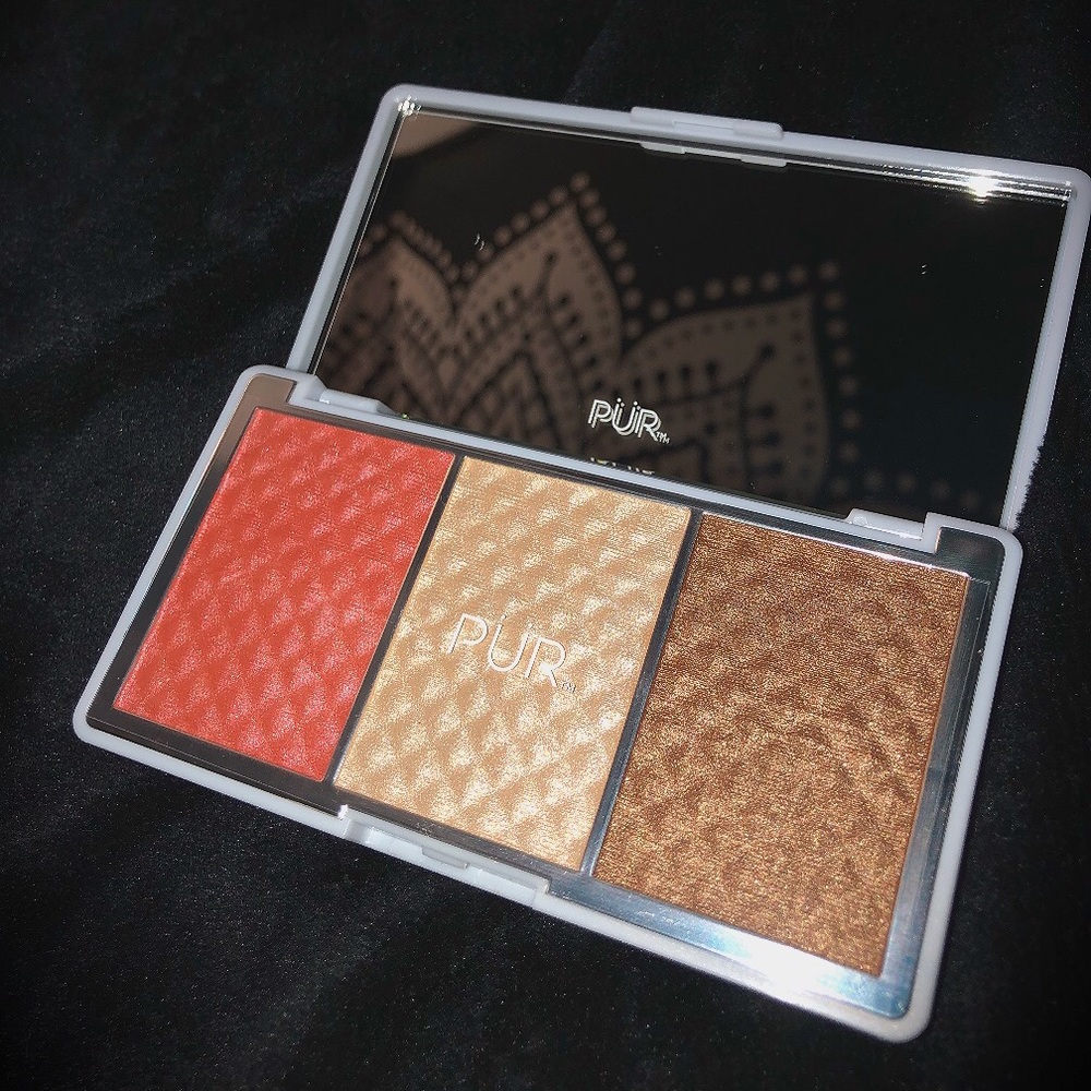 PÜR Bronze & Brighten Cheek palette